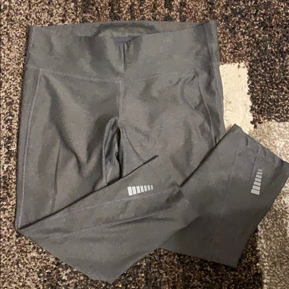Workout capris